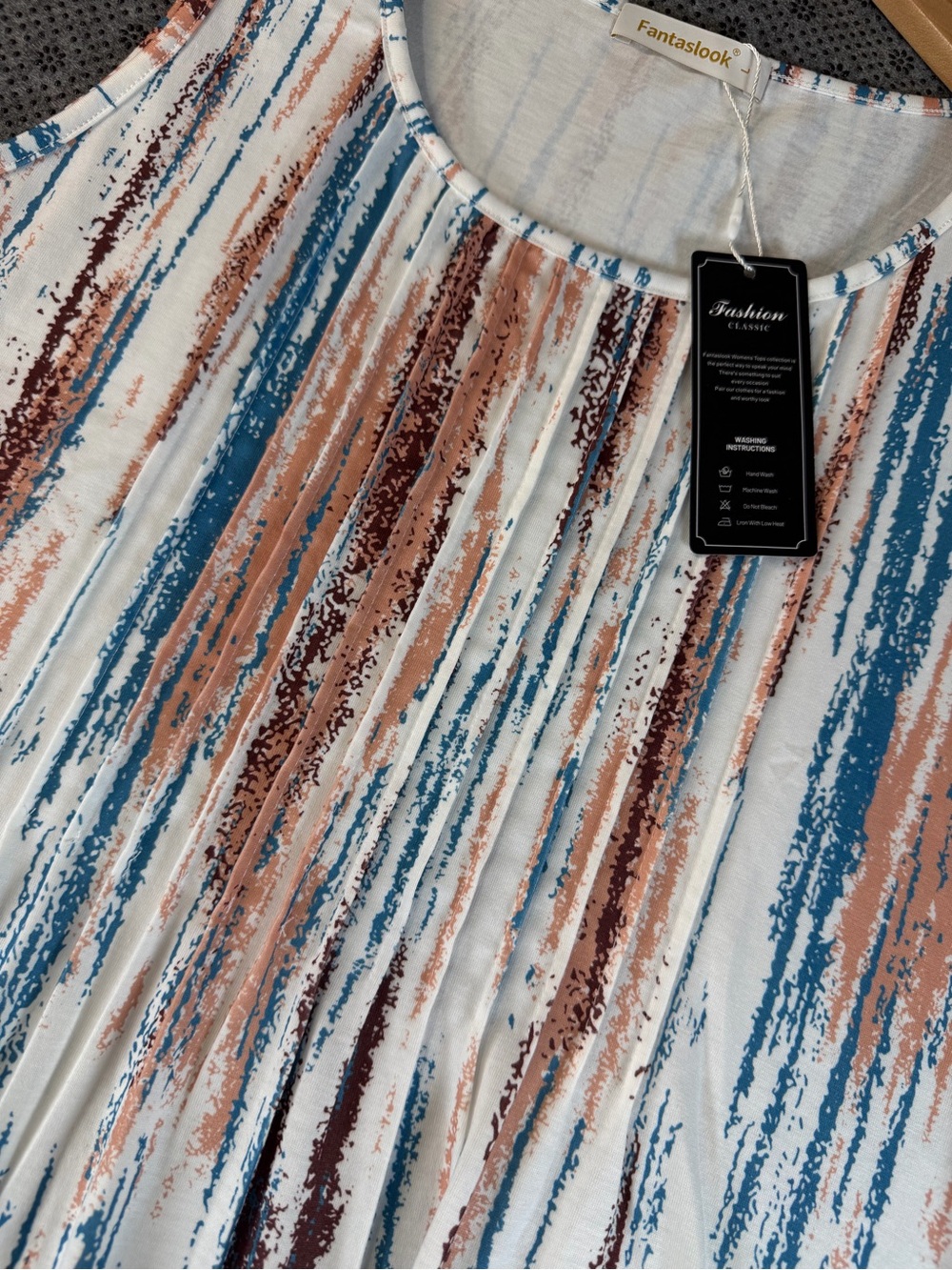 Women’s Sleeveless Tank Top - Picture 7 of 8
